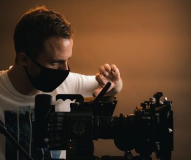 Jakie projekty i inicjatywy wspierają młodych twórców filmów dla dzieci